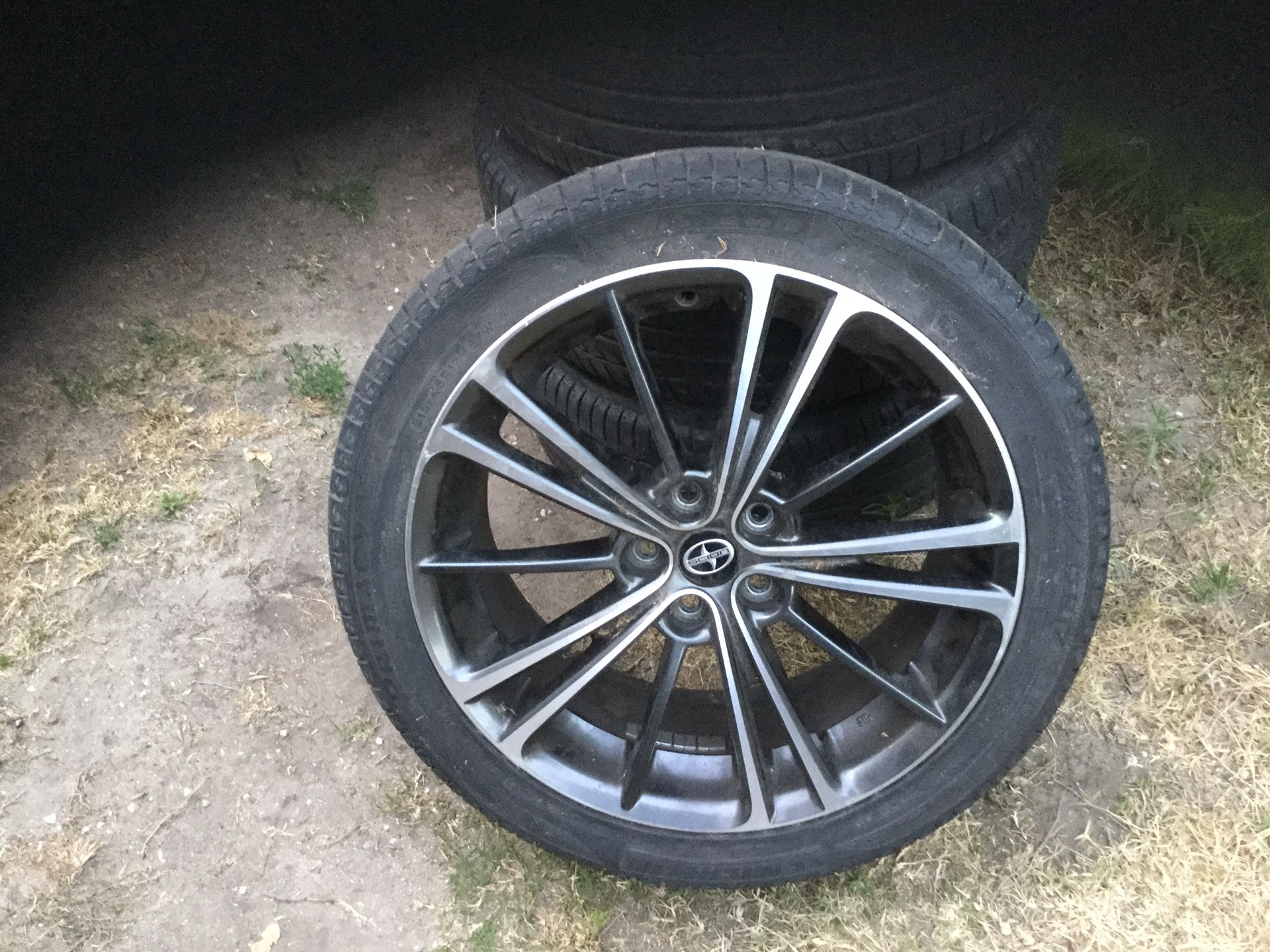 4 2015 Toyota FRS stock rims with tire