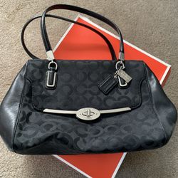 COACH BLACK PURSE