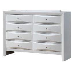 White 8-Drawer Dresser / Cómoda Blanca de 8 Cajones