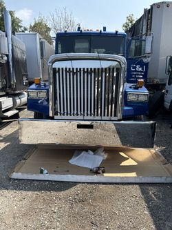 Freightliner Classic 18” Bumper 