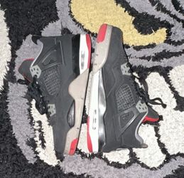 Nike Air Jordan 4 Men’s Mid Top Lace-Up Colorblock Sneaker Gray Red