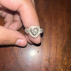 14k Heart Ring With Diamonds 