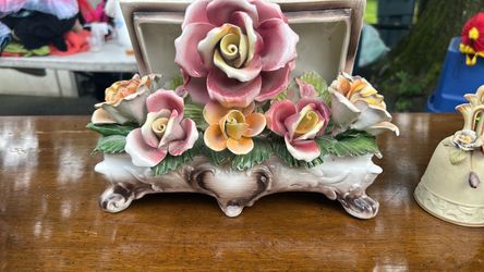 Porcelain Floral Centerpiece Figurine