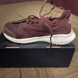 Steel toe Womens 7.5