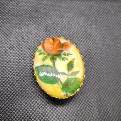 Vintage Floral Brooch 