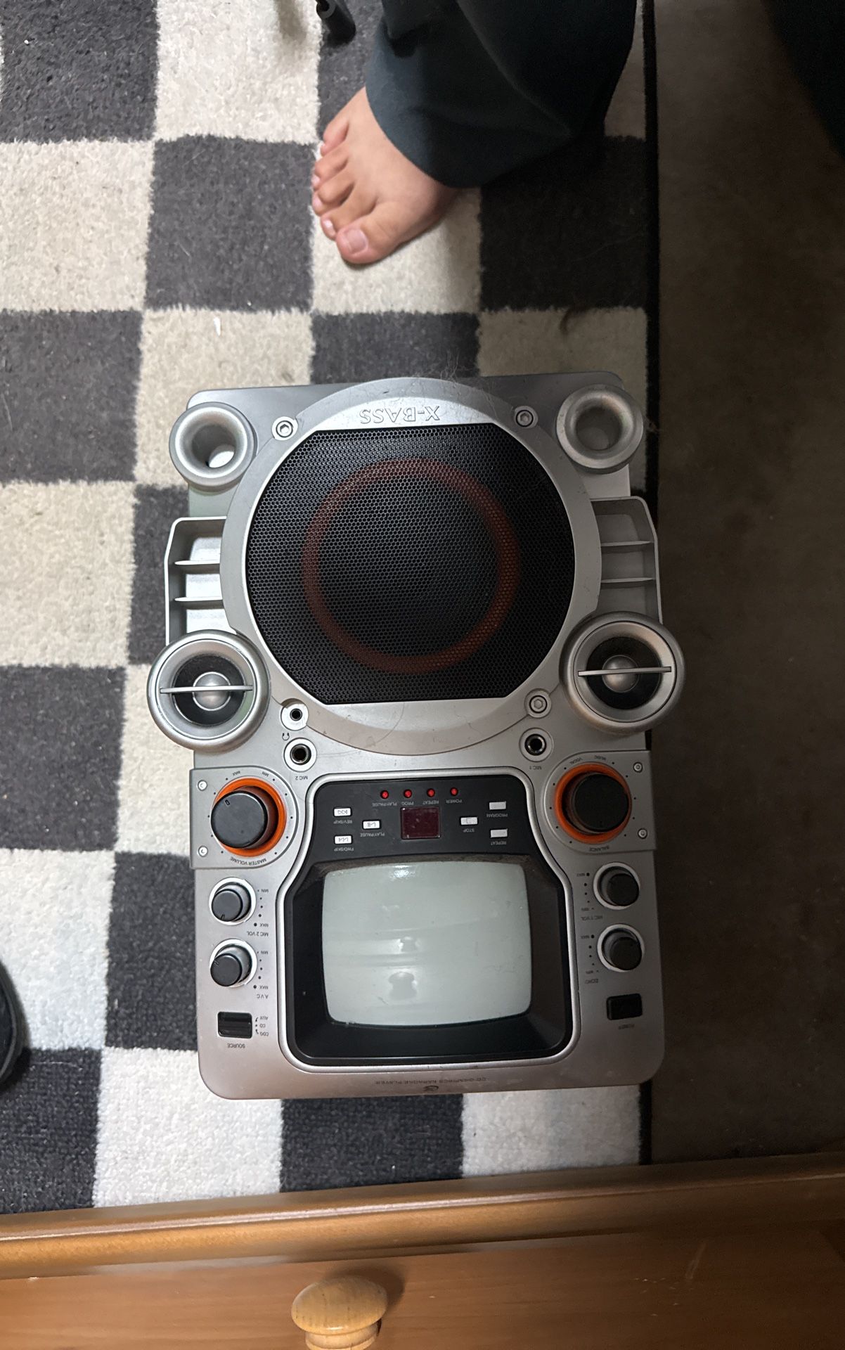 karaoke machine 