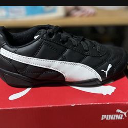 PUMA Tune Cat 3 Kids Sneaker (Big Kid), Puma Black/Puma White,  Size - 1, 4, 5.5 kids
