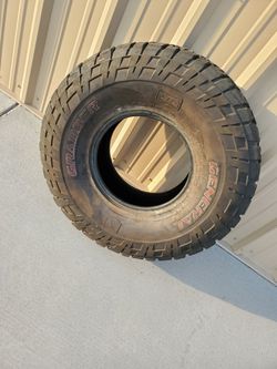 35 x 12.50 x 15 General Grabber Tire