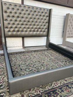 King size tufted Bed Frame with Diamonds- READ Description   Yes it’s available!  Pick up anytime near rainbow and Washington  GPS 870 n rainbow blvd 