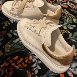 Alexander McQueen 