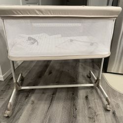 Bassinet 