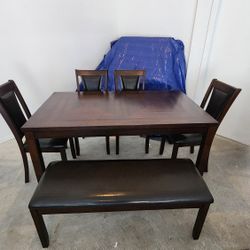  Dining Table And Chairs 