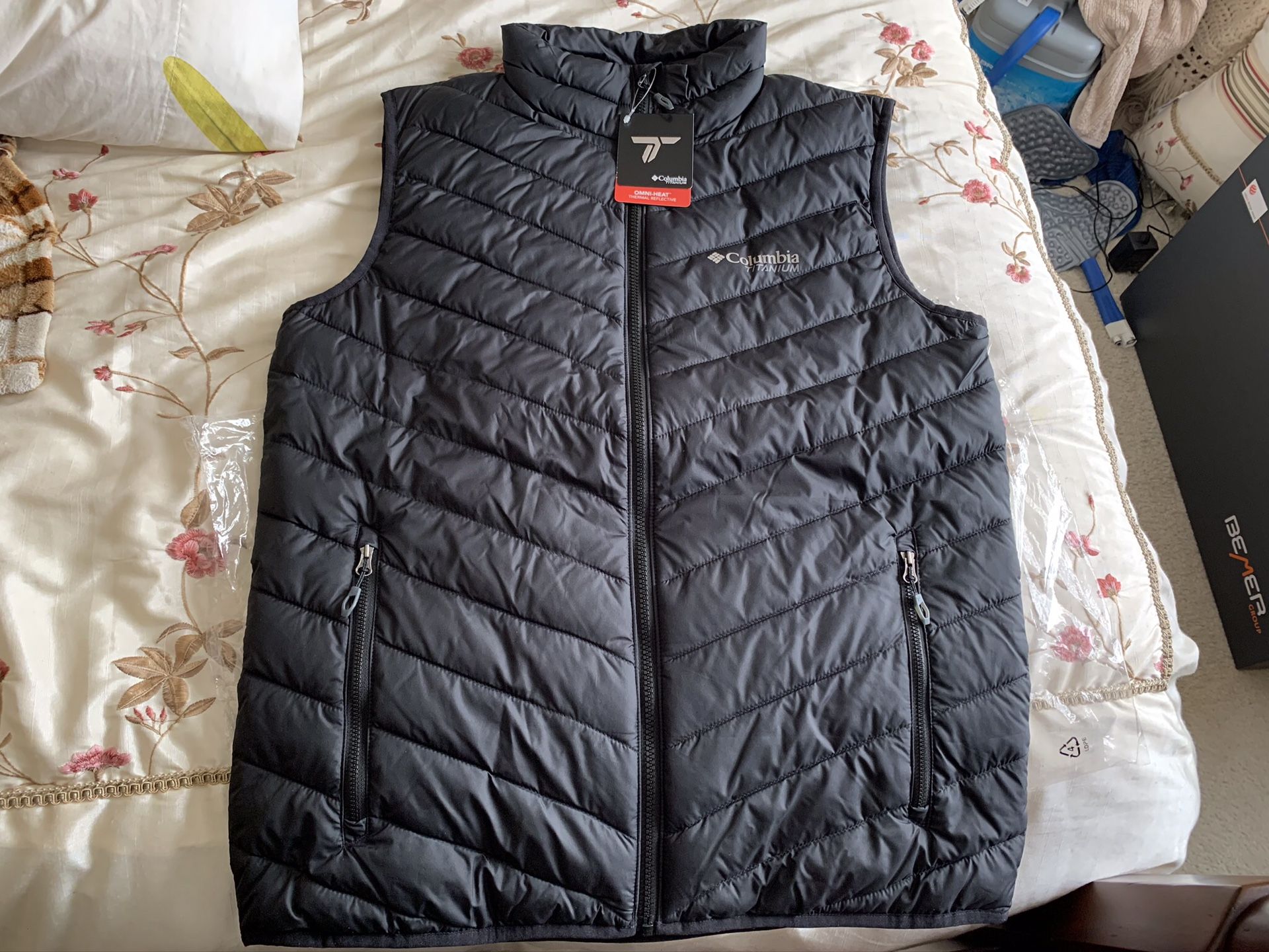 Columbia Men's Titanium Valley Ridge Vest Size : M