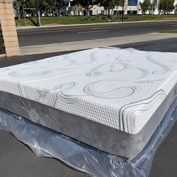 Full Organic Hybrid Cool Gel Memory Foam Mattress!!