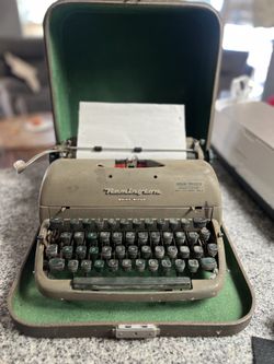 Typewriter Antique