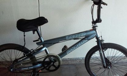 Magna invader bmx bike 2025