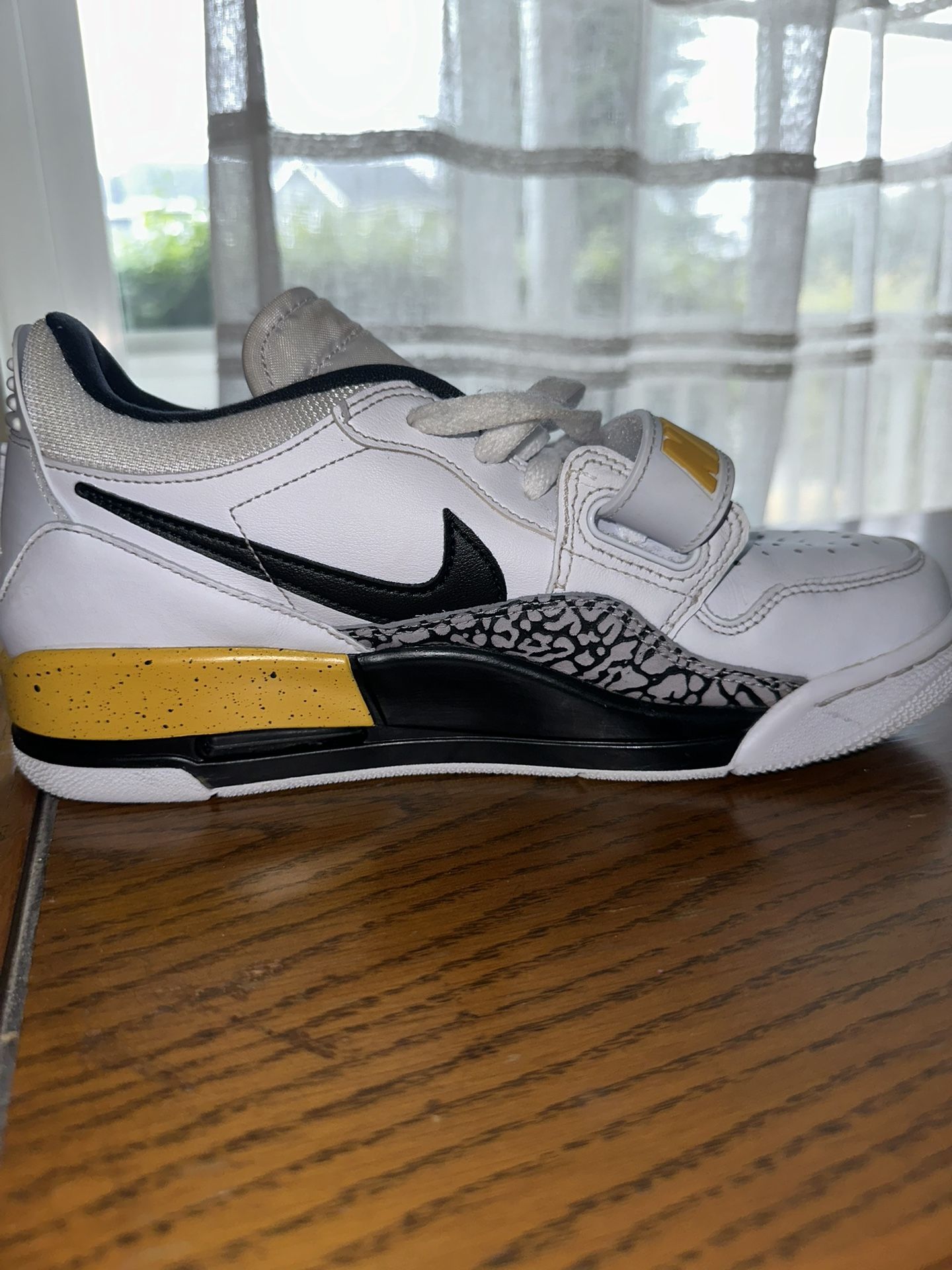 Legacy 312 Jordans Men’s Size 7.5