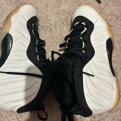 Foam posites size 6y