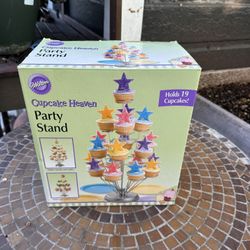 Wilton Cupcake Heaven Party Stand