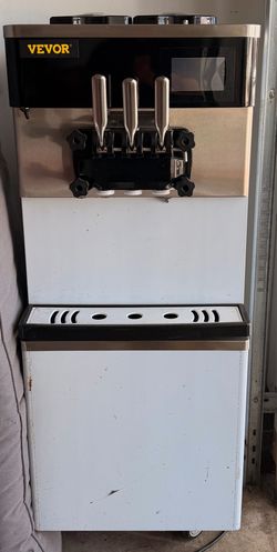 Vevor Ice Cream Machine - Barely used.