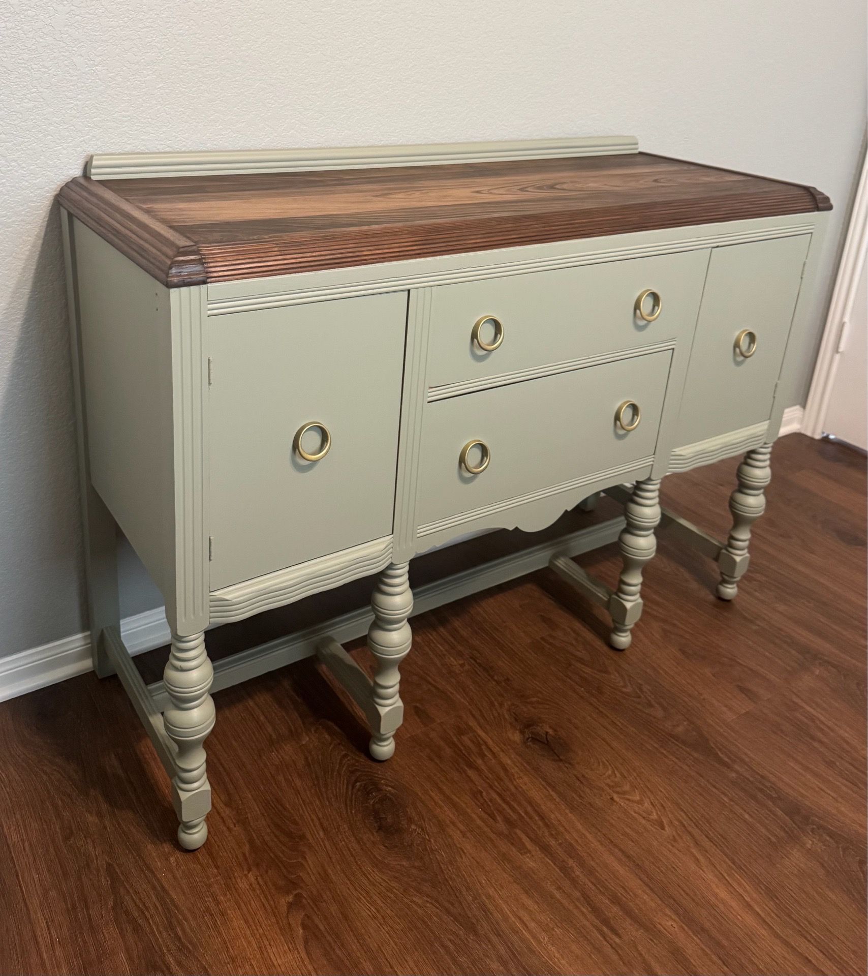Vintage Sideboard Buffet