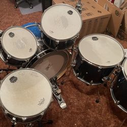 Mapex Armory 6-Piece Kit w/rack tom mounts