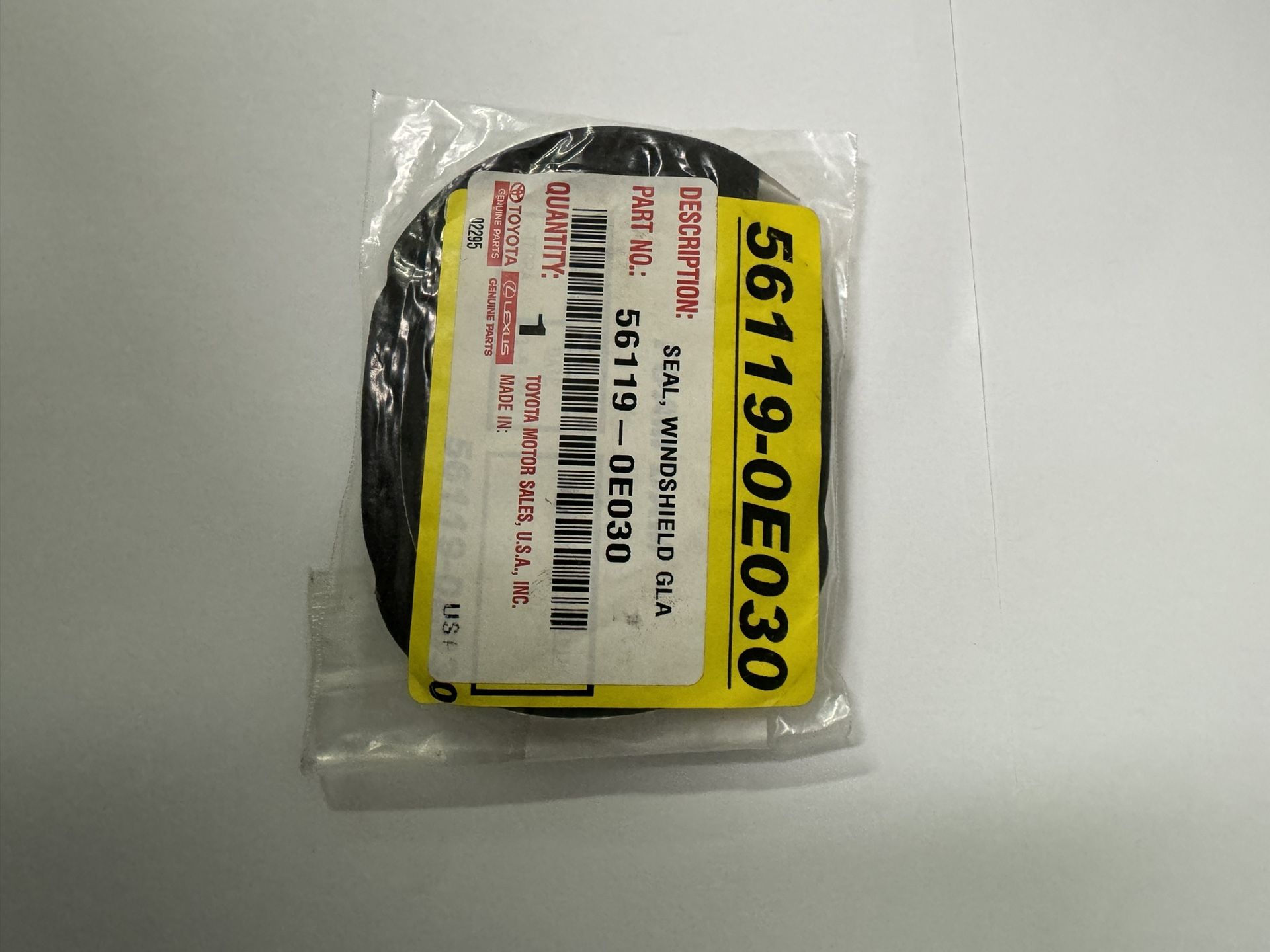 Windshield Glass Seal 