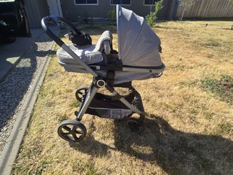 Stroller in perfect condition 3 in 1