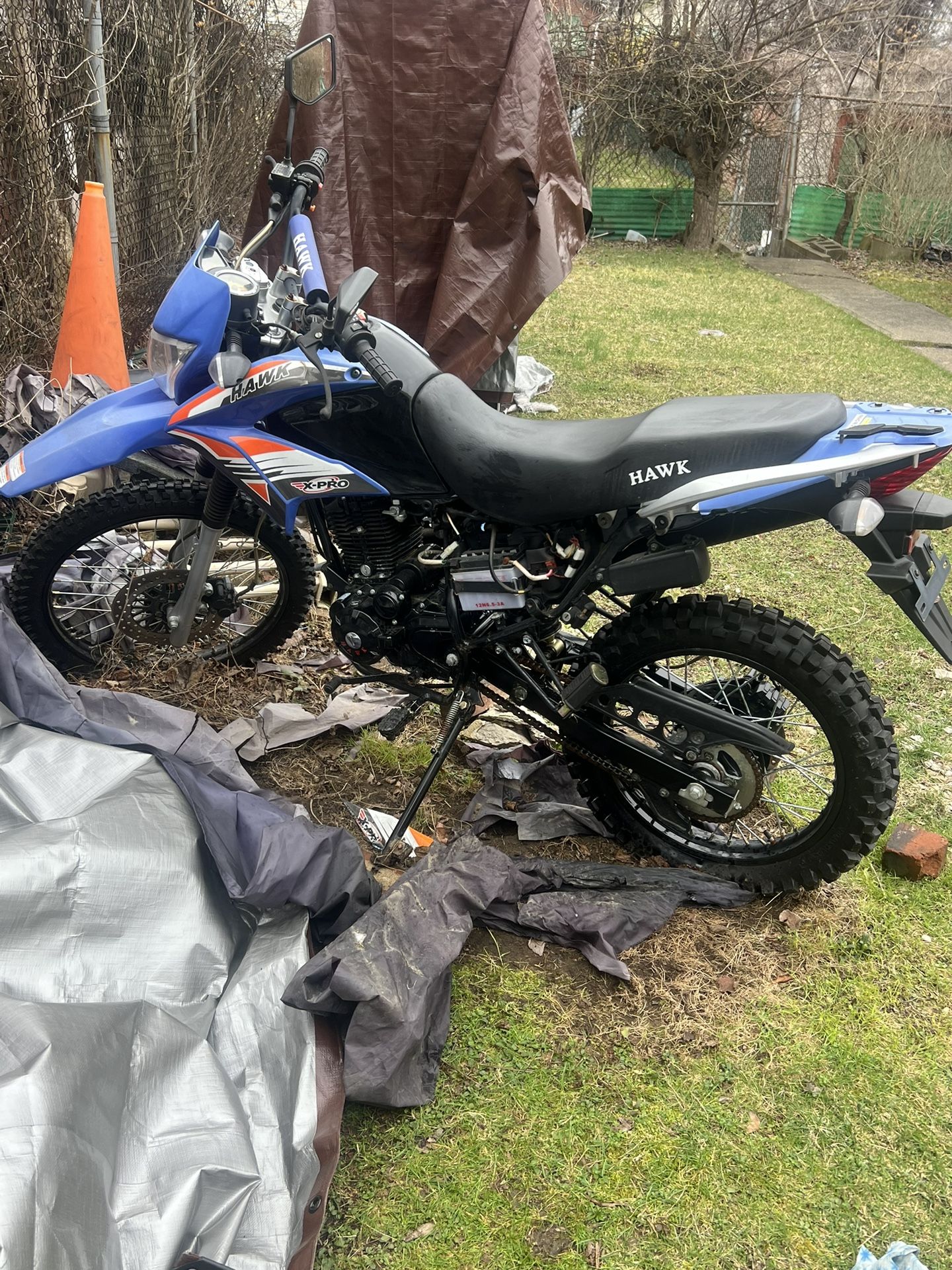 Dirt Bike/motorcycle