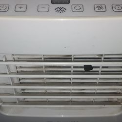 portable air conditioner  USED