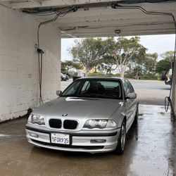 1999 BMW 323i