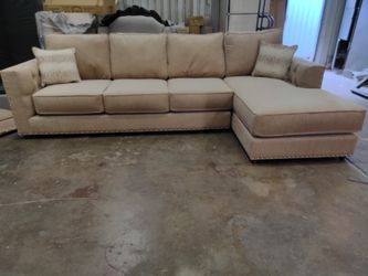 Sofa/ chaise cream color chrome nail heads