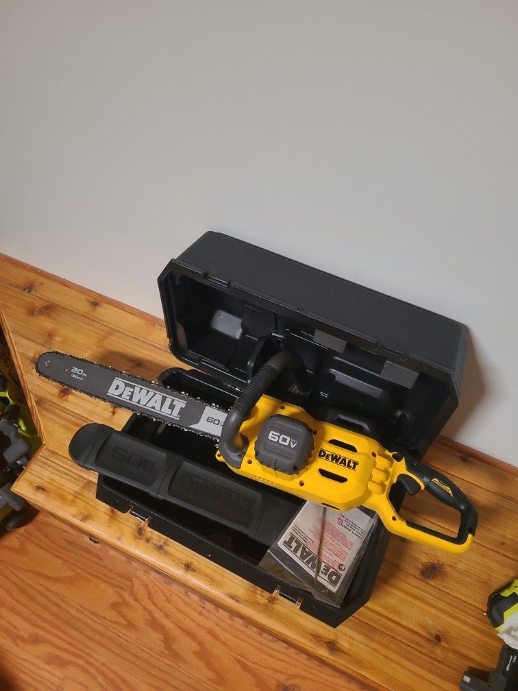 Dewalt 60V 20 Chainsaw+case
