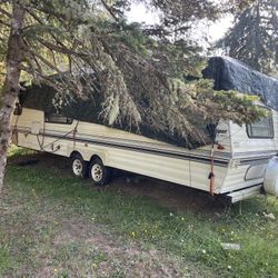 92 Travel Trailer 30ft. Make SNDPR