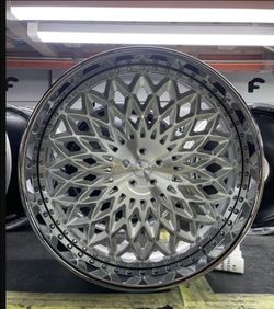 30" FORGIATO SONA BRUSHED CHROME LIP