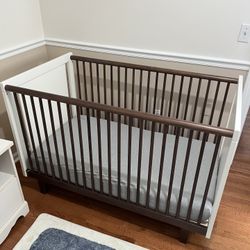 Baby Crib (Oeuf Rhea) 