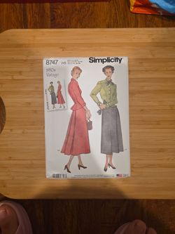 New Simplicity 8(contact info removed)'s Vintage Sewing Pattern