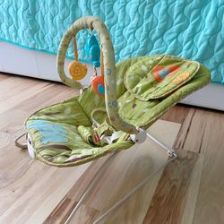 Fisher Price Comfy Time Infant  Bouncer Green  Meadows - MUST GO