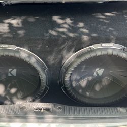 Car speakers 