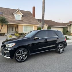 2012 Mercedes ML63