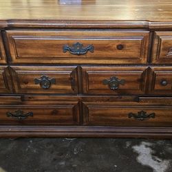 Wood 7 Drawers Dresser