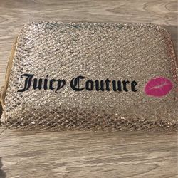 Juicy Couture Make Up Brushes With Case-new