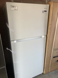 New Frigidaire Top And Bottom Refrigerator White And Repair