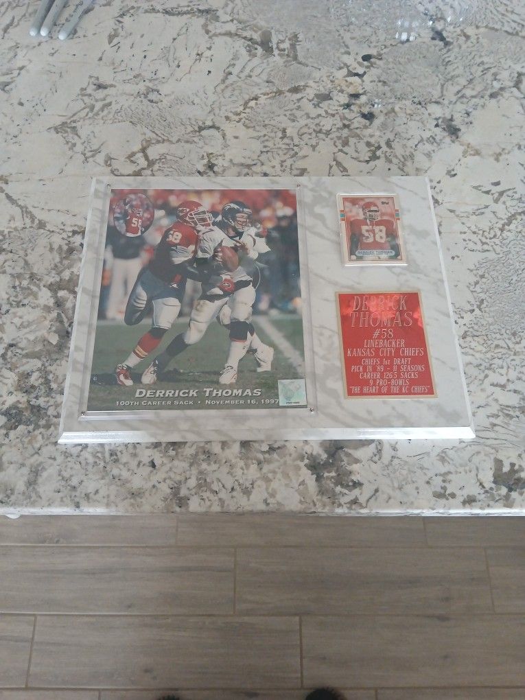 D.T . Autograph Rookie Card