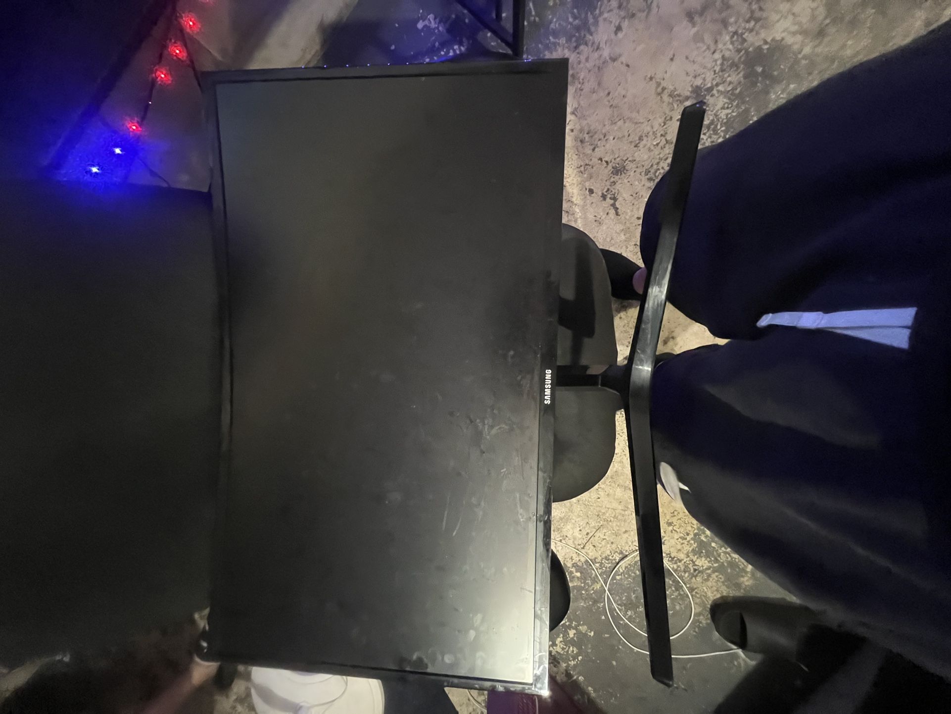 Samsung 27’ Curved Gaming Monitor