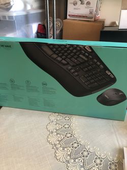 Wireless keyboard with mouse