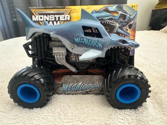 Megalodon 1:24 scale