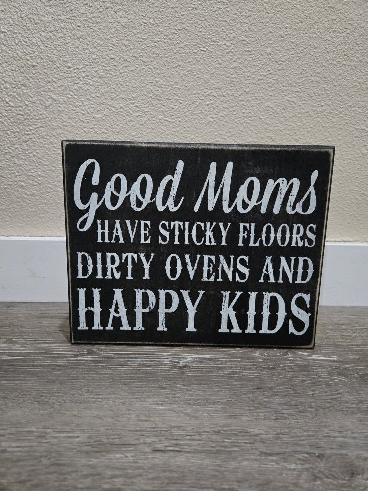Good Mom's Wall Decor 10" x 8"