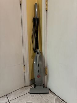 Dirt devil vacuum