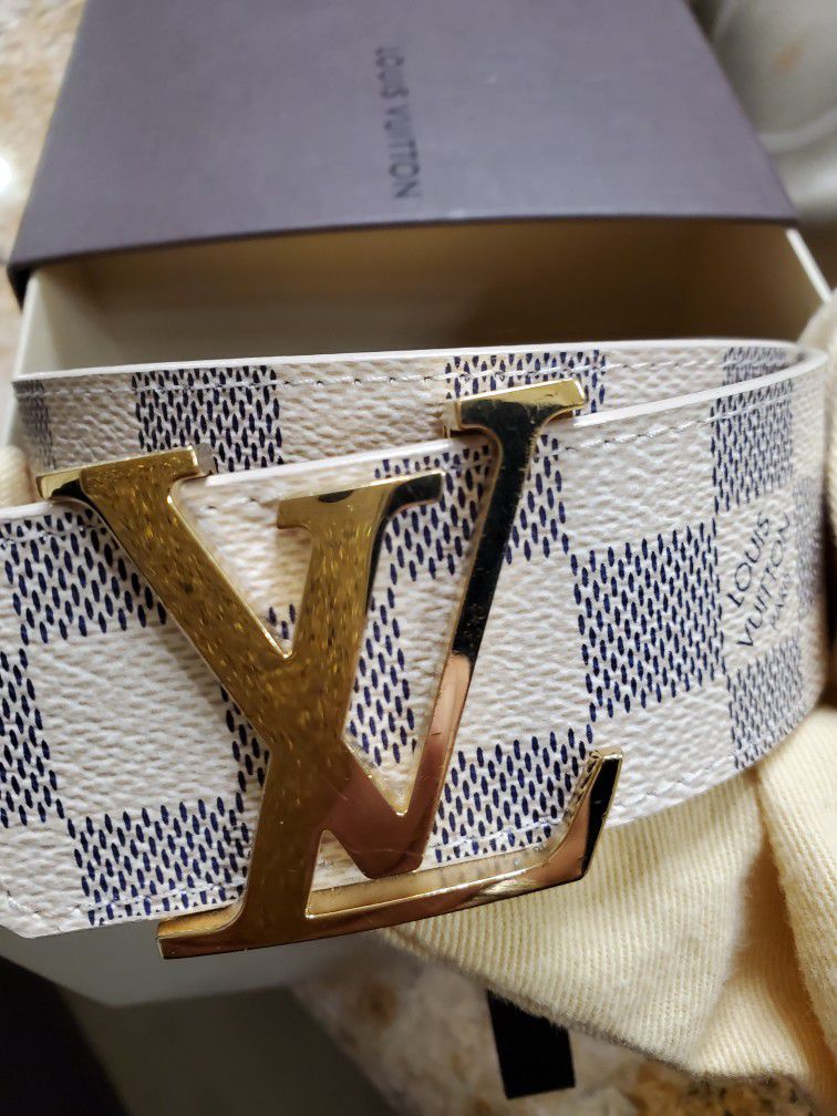 Louis Vuitton Gold and White Belt Damier Azur for Sale in Glen Burnie, MD -  OfferUp
